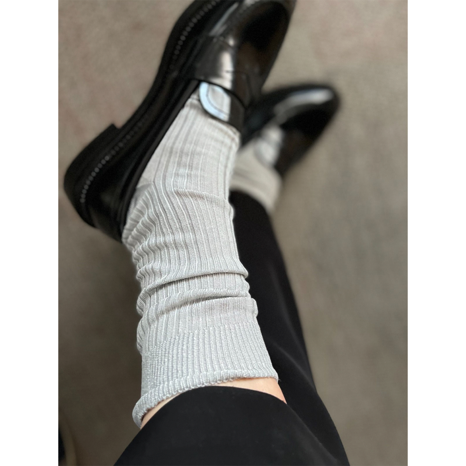 Mrs Hosiery, Grå – Silky Classic Socks
