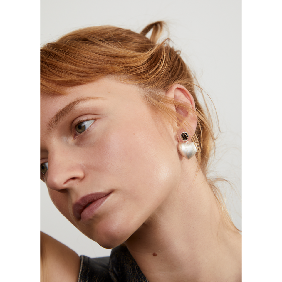 Joanna Onyx Earring, Sølv