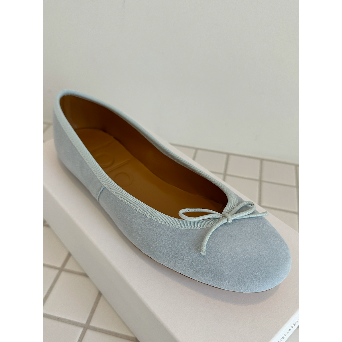 Capri Suede, Baby blue