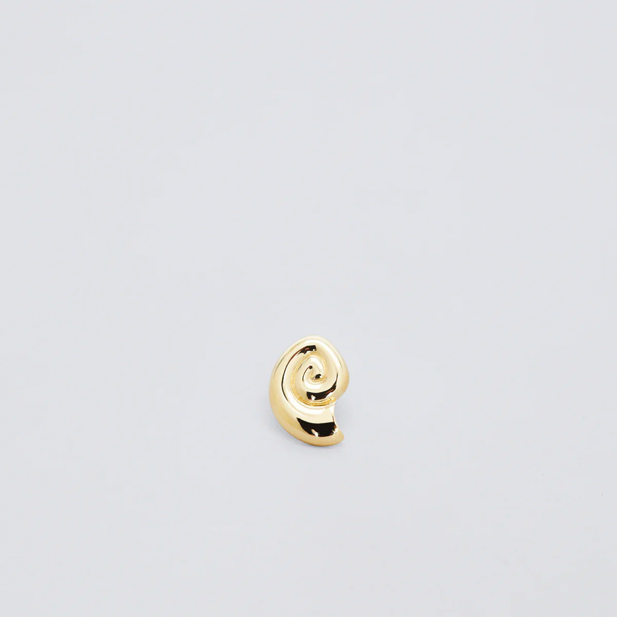Shade Stud