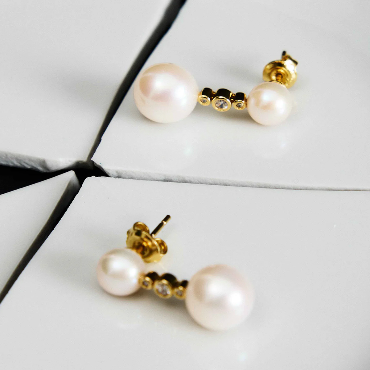 Odile Pearl Earrings