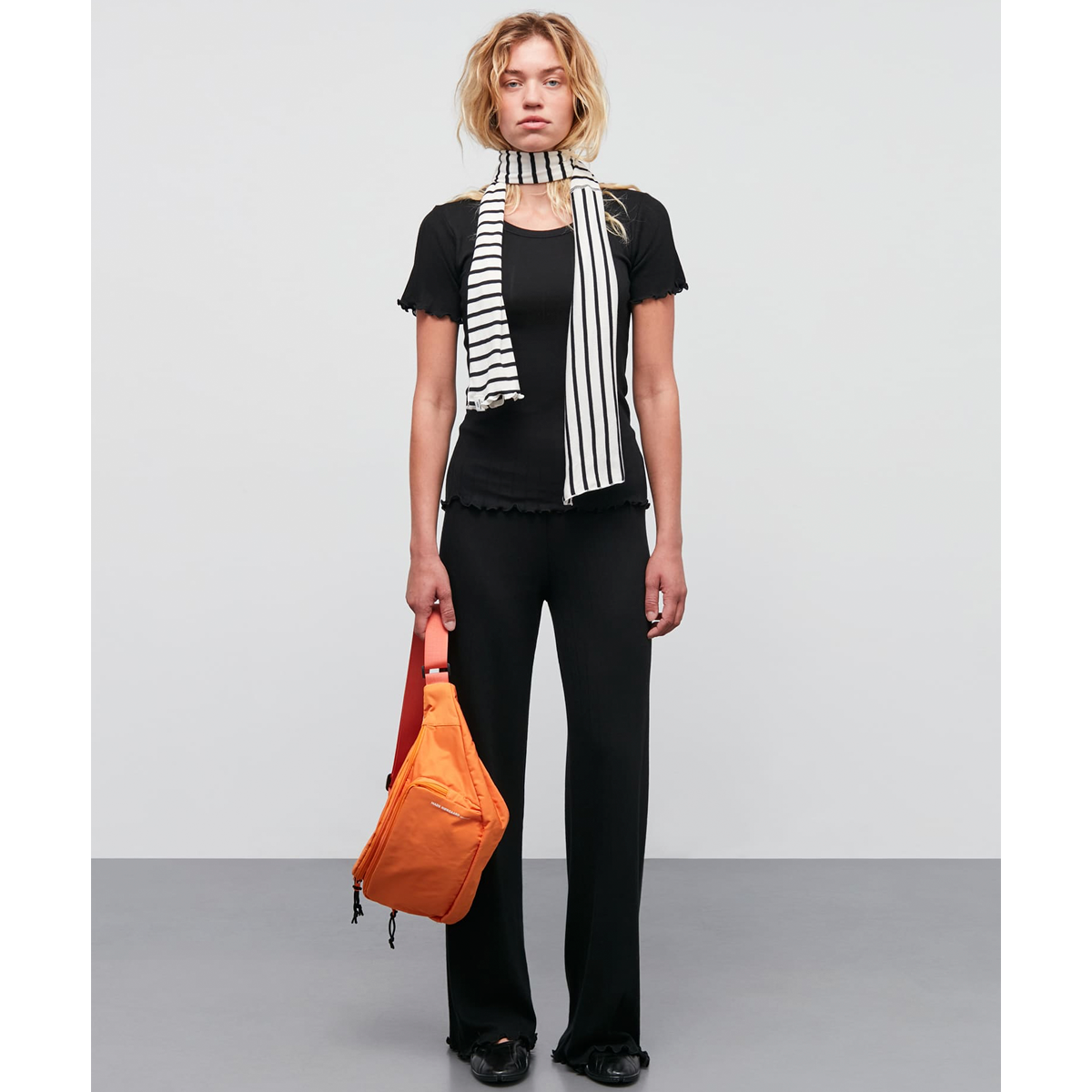 Pointella Volan pants, Black