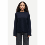 Sakeiku Sweater
