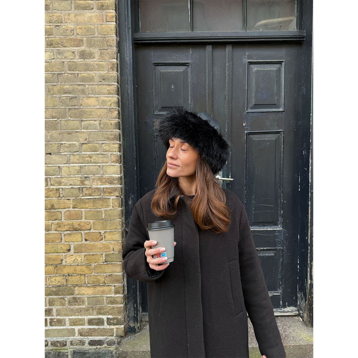 The Marlin Hat, Sort