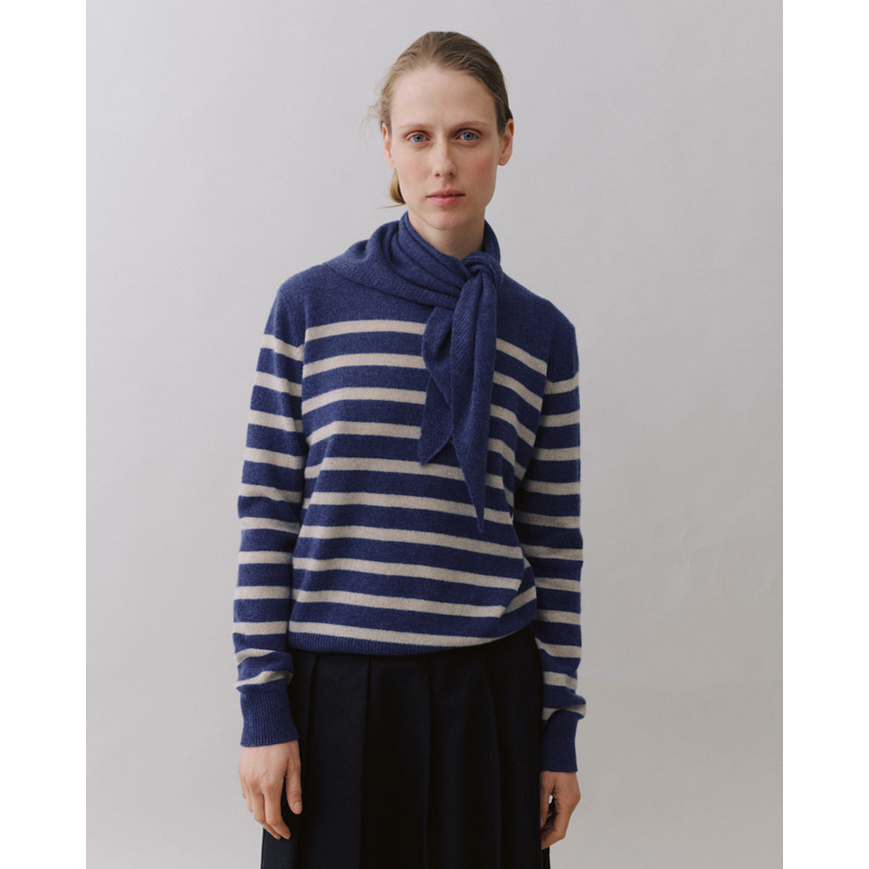 Nilo Medium Triangle Scarf - Blue Indigo